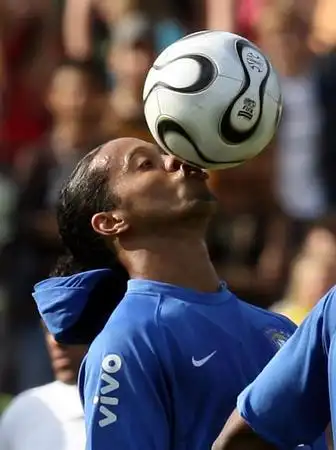 更是团队中 更是团队中