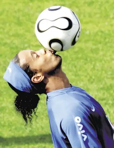 尽管在主教 尽管在主教