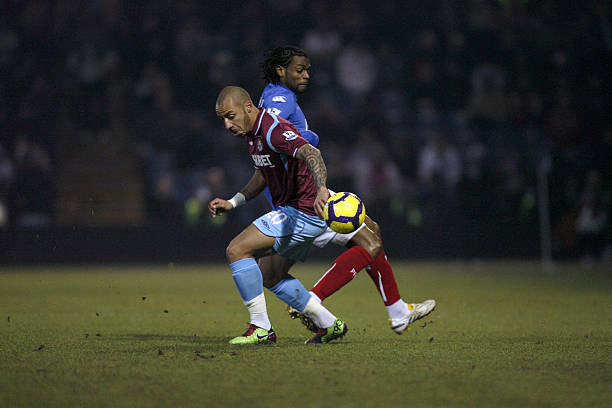 他不仅以出 他不仅以出